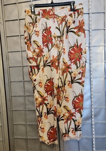 Chico's size 1 (8-10) ankle cream color with floral pants. Has matching belt. - Picture 1 of 15